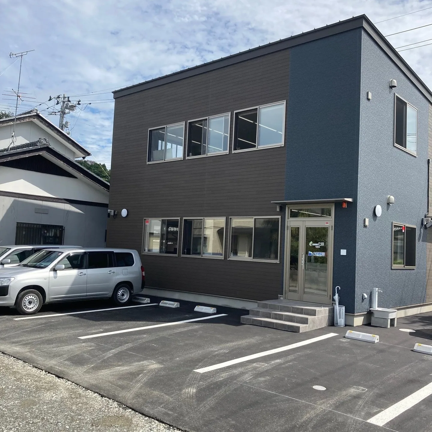 名古屋を拠点に全国で活動する経営コンサルタントの毛利京申（も...