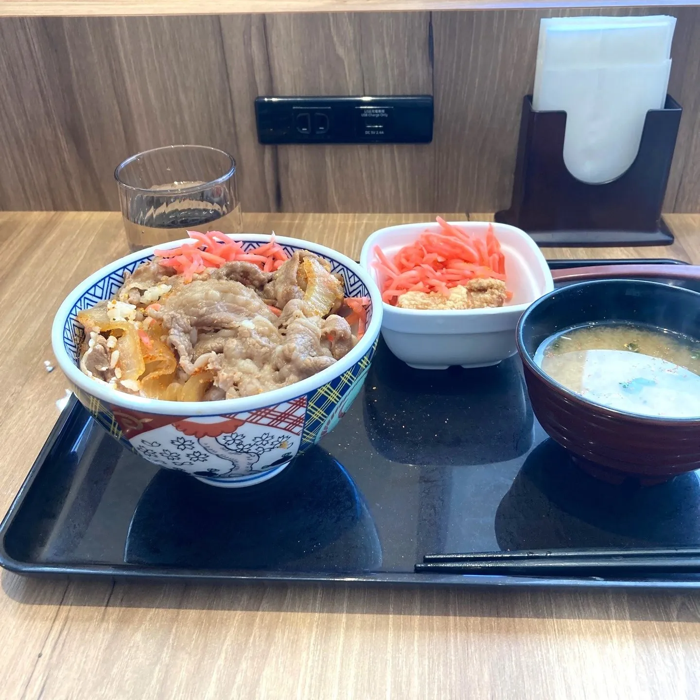 名古屋を拠点に全国で活動する経営コンサルタントの毛利京申（も...