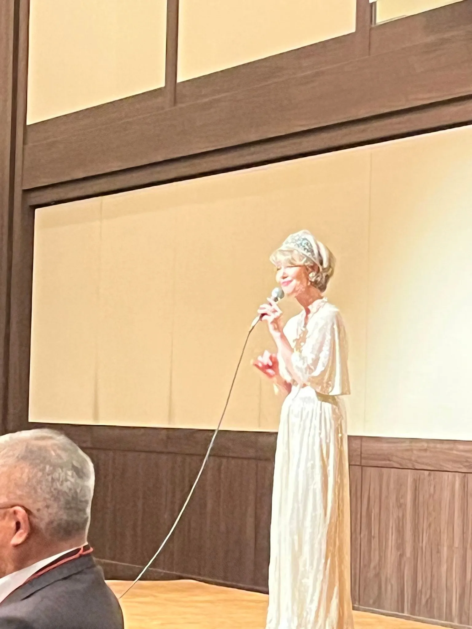 愛知県を拠点に名古屋に出没する経営コンサルタントの毛利京申で...