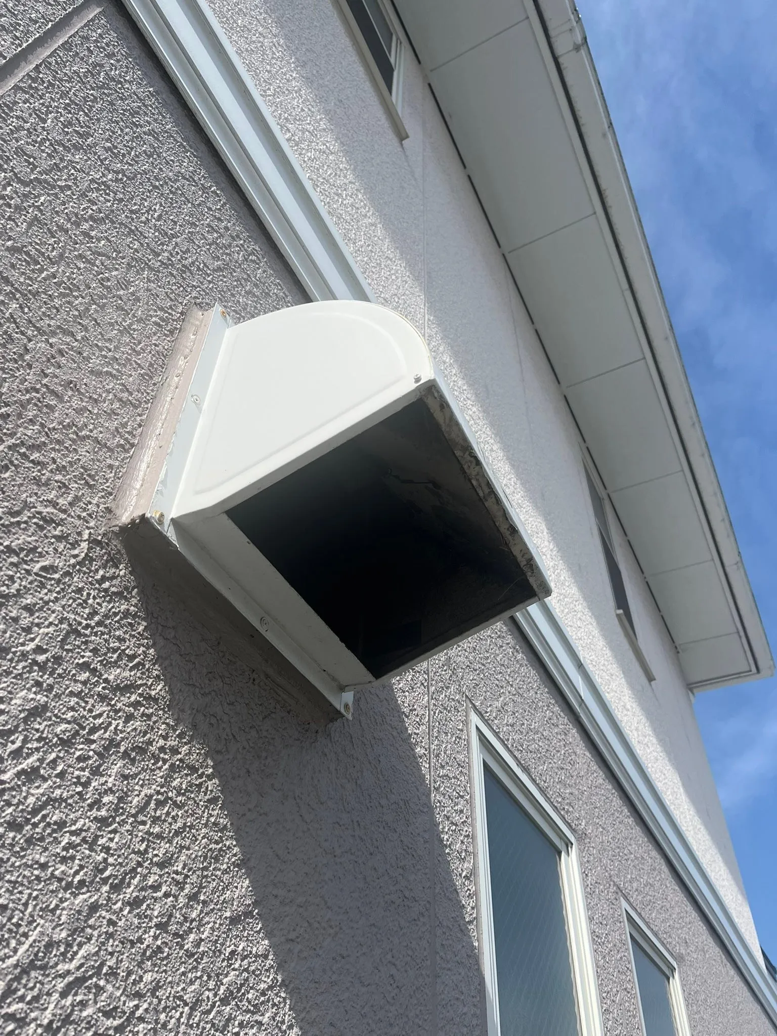 名古屋を拠点に全国を徘徊する経営コンサルタントのモーちゃんで...